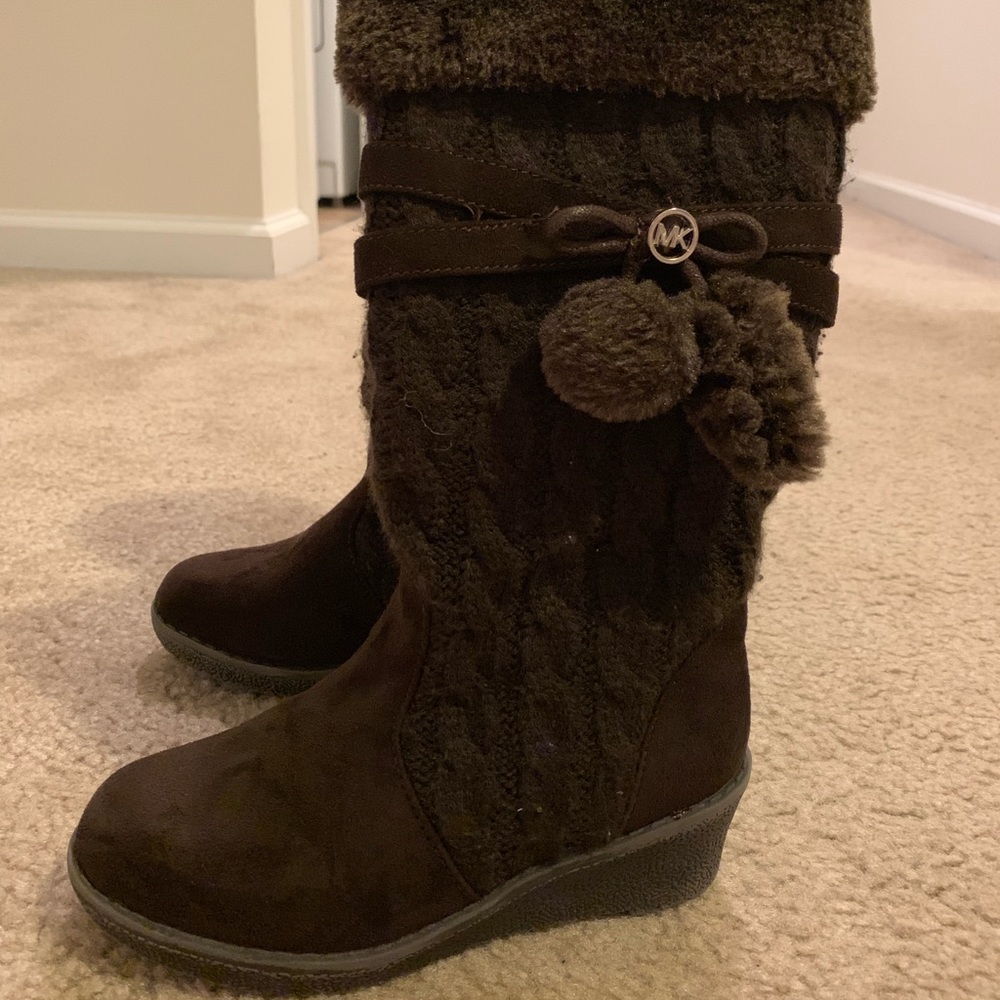 MK faux fur boots!